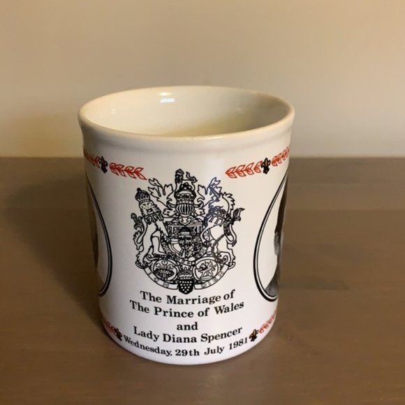 KilnCraft Vintage Diana and Charles Mug - Picture 3 of 7